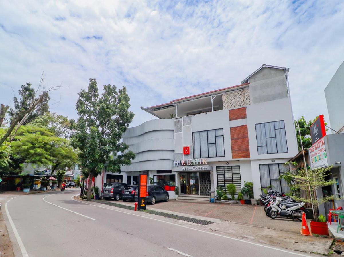 Super Oyo Collection O 31 The Batik Bed And Coffee Bandung Hotel Exterior foto