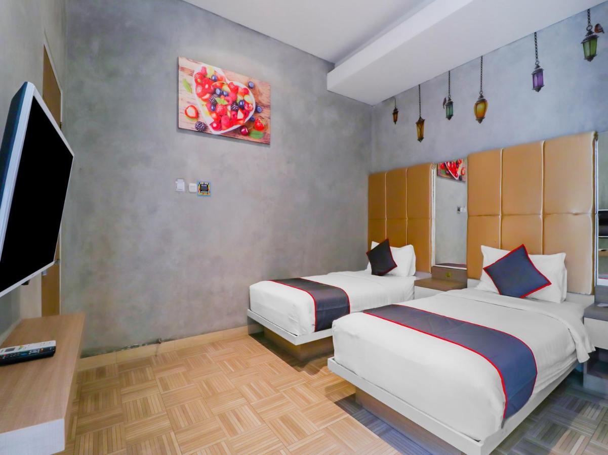 Super Oyo Collection O 31 The Batik Bed And Coffee Bandung Hotel Exterior foto