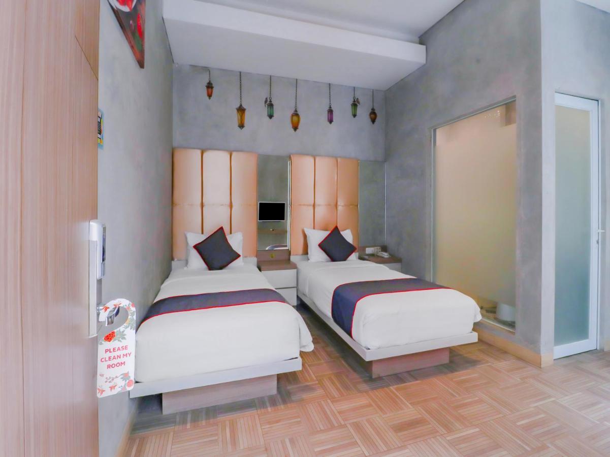 Super Oyo Collection O 31 The Batik Bed And Coffee Bandung Hotel Exterior foto